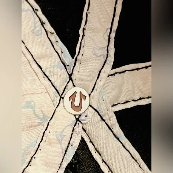 VTG True Religion - 2 Chainz - Leather Snap Back - Picture 9 of 11